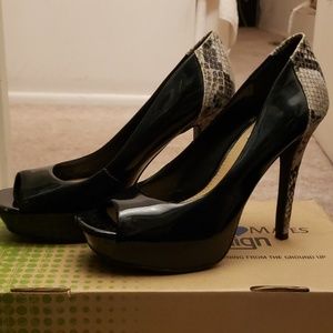 Jessica Simpson Peep-Toe Pumps